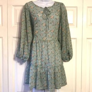 Moon River Semi Sheer Floral Print Dress Women’s Size Medium